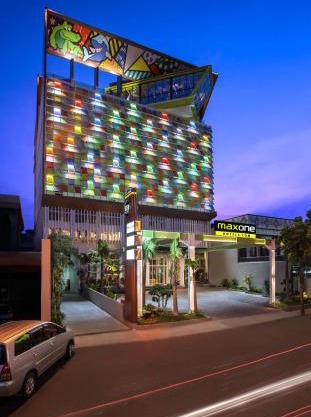 MaxOneHotel Tidar Surabaya