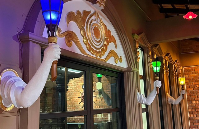 MAXWELL INN LUXURY HOTEL