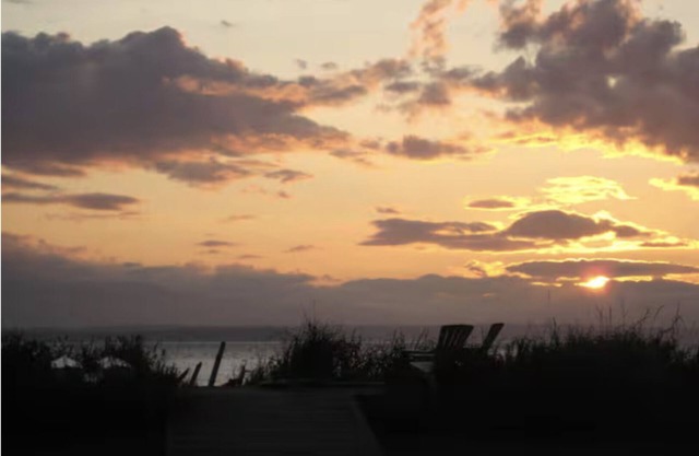 Costa de Maxwelton Beach: puestas de sol y vistas de las montañas olímpicas