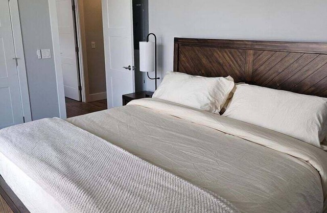 Mayfly Hotel