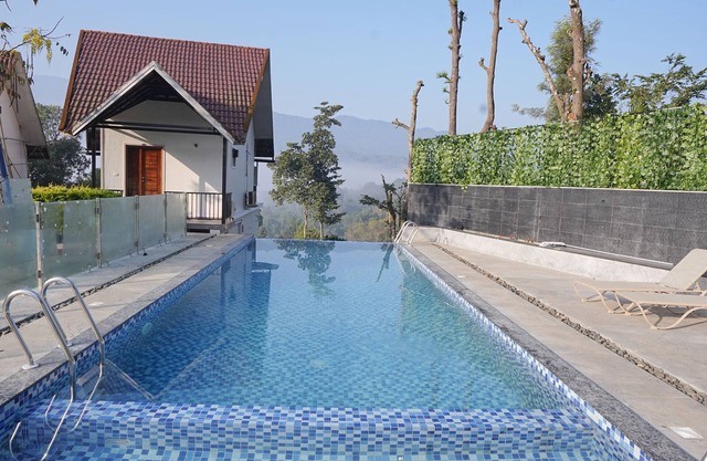 Mayookham Resorts