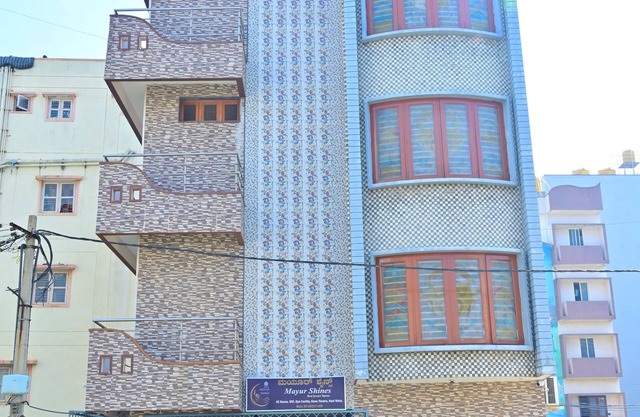 Mayur Shines/ spacious 5-bedroom apartment in cool Jigani with AC, WiFi, fitness