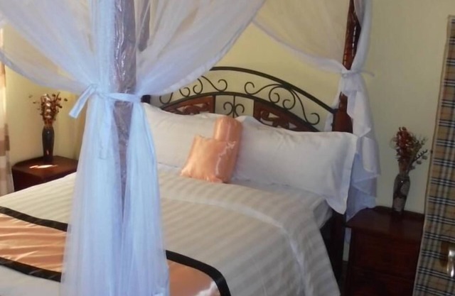Mayweather Suites