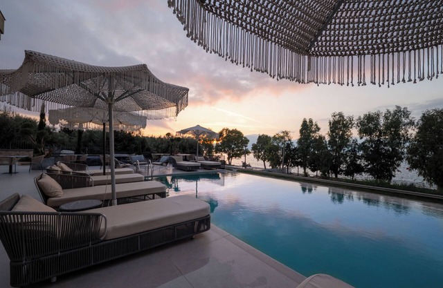 Mazarine Hotel