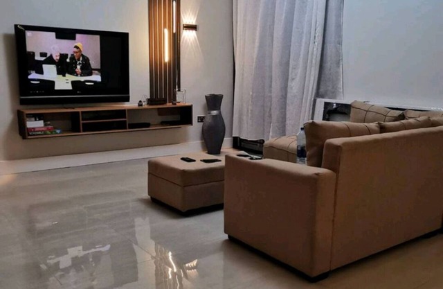 Mbezi beach sun heaven, close to beach, 5* hotels, resorts, bar, lounges.
