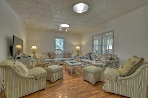 Mccaysville River House- Cuddleup