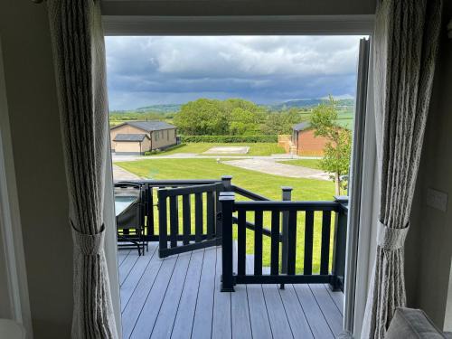 Meadow View Lodge with stunning views