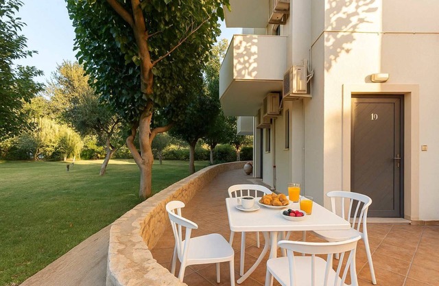 Mear Family Escape - Cretan Garden Getaway
