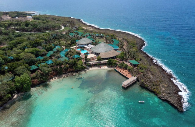 Media Luna Resort & Spa