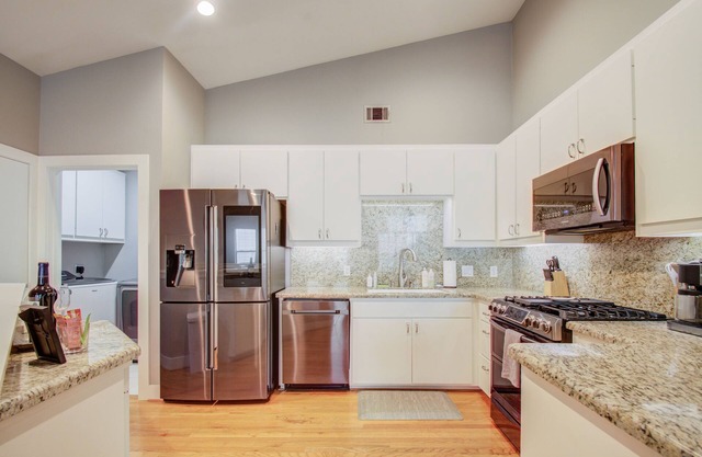 Medical Center NRG Fall Special No Cleaning Fee