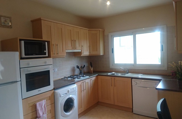 APARTAMENTO DE 2 DORMITORIOS EN FRENTE AL MAR MEDITERRÁNEO