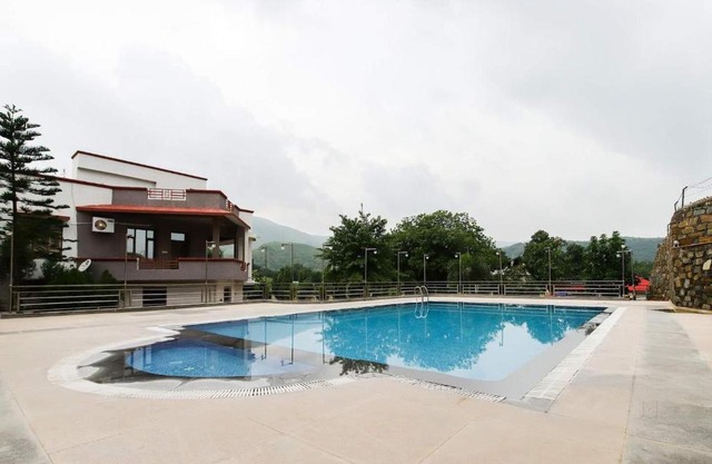 Meera Valley Resort By Nexottel