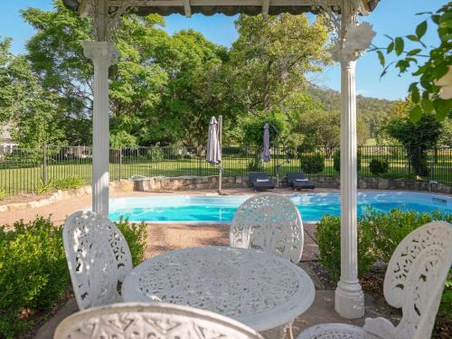 Meerea Country Estate adjoining Wollombi National Park