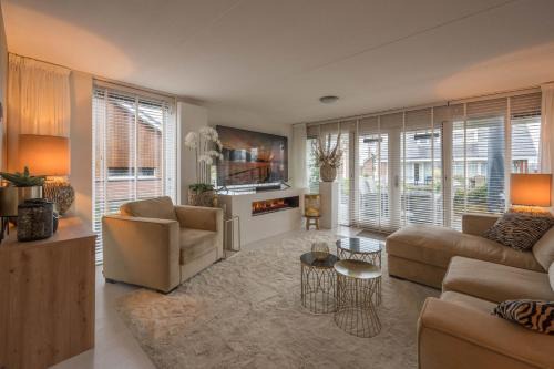 Meerzicht 99 - Luxury house 30 minutes from Amsterdam