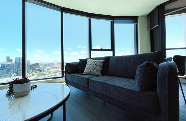 Mega Style Apartments Melbourne Village