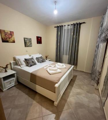 Melas Sweet Home