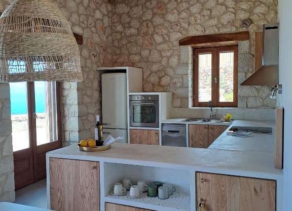 melivaroni villa