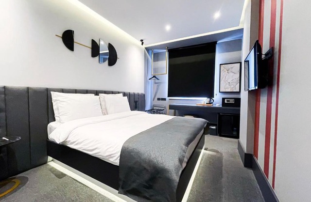 MELLDAY HOTEL