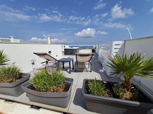 Mellieha Penthouse Seaviews Hot Tub By Homely
