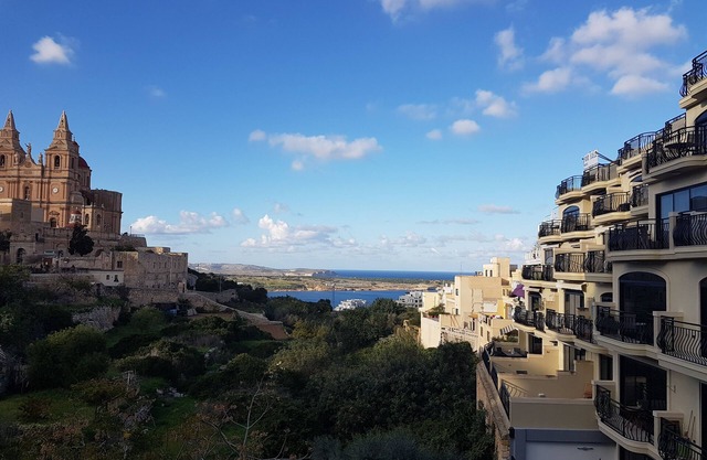 Mellieha Sea View Apartment (con estacionamiento en el lugar)