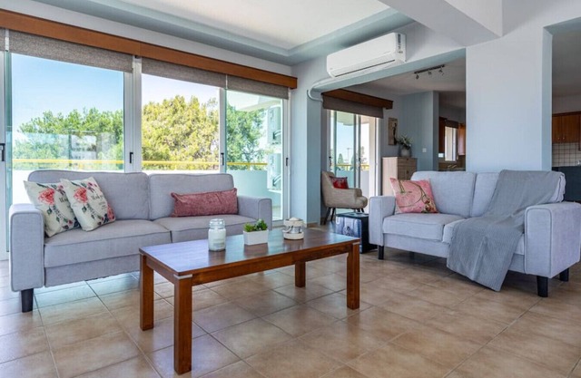 Melograno 3-BR Apt w/ Terrace in Larnaca