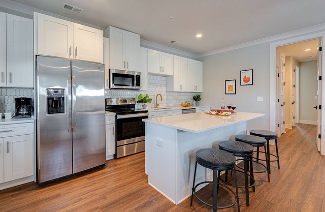 Melrose Bouquet - 4 Condos 1 Booking