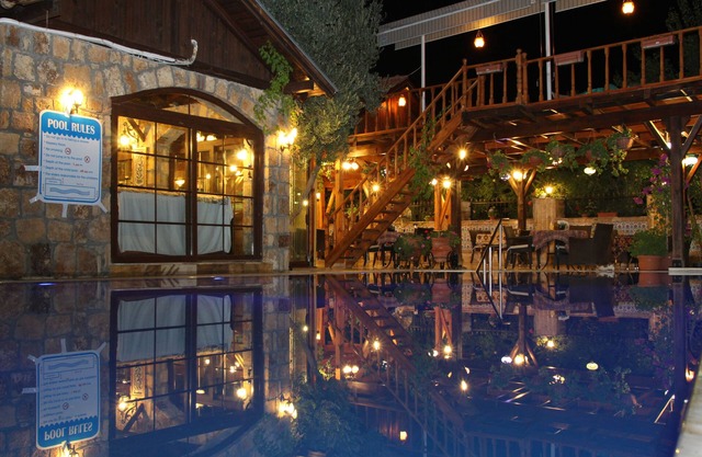 Melrose House Hotel
