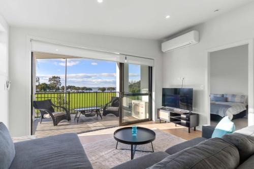 Memorial View - Tauranga Holiday Home
