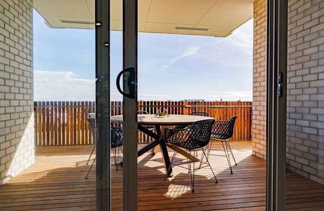 Memories in Moana Dog Friendly Beachfront Unit