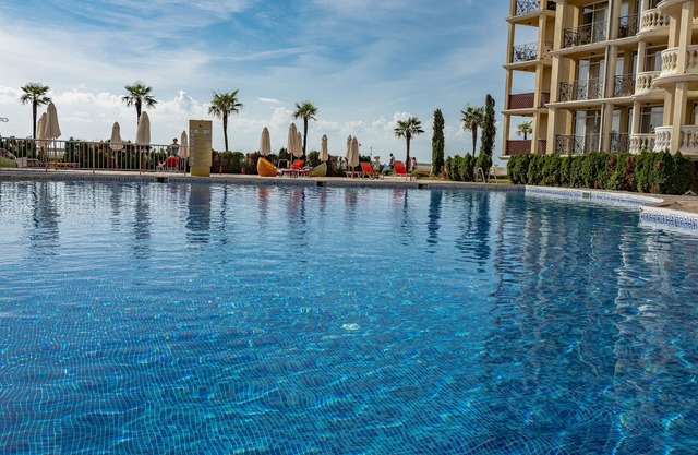 Andalucia Beach Hotel - Apartamento de lujo junto al mar.