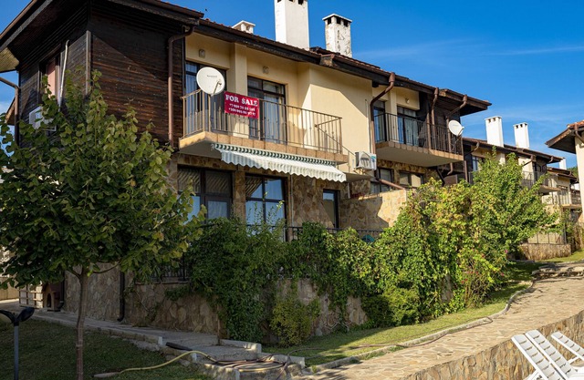 Sunny Hill Villa - Apartamento superior en barrio tranquilo