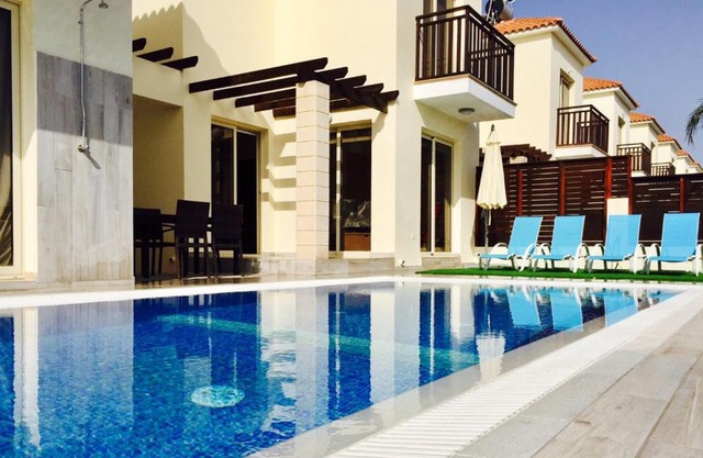 Menelaos Villa 9