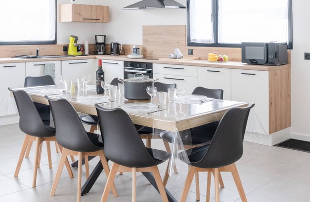 MENEZ BIAN - Comfortable single-storey house