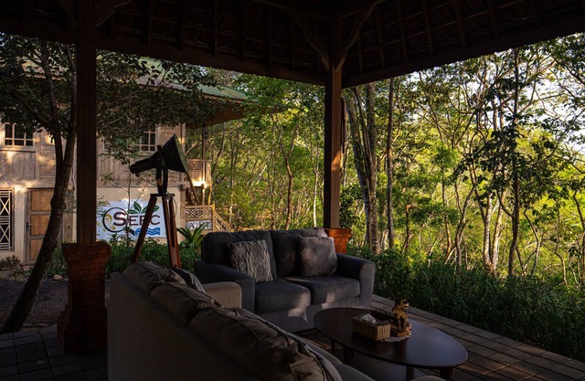 Menjangan Ecolodge