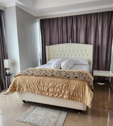 Menteng Park - Tower Diamond, 2 Bed Rooms, Private Lift