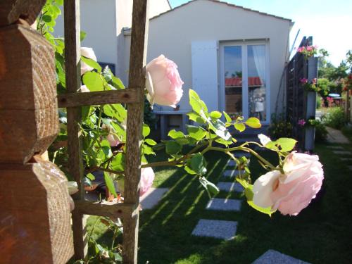 MER à pied Vrai lit LINGE FOURNI Jardin Vélos bienvenus