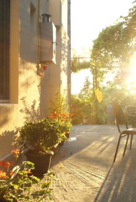Merabi and Neli Guest House