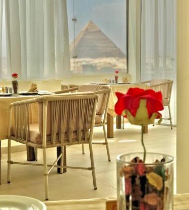 Merak Pyramids Hotel