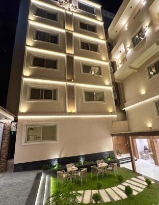 Merak Pyramids Hotel