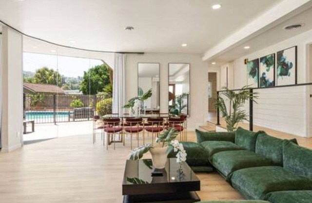 Merced | Modern pool, 13 mi to Disney, sleeps 12
