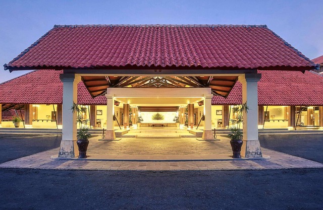 Mercure Manado Tateli Resort and Convention