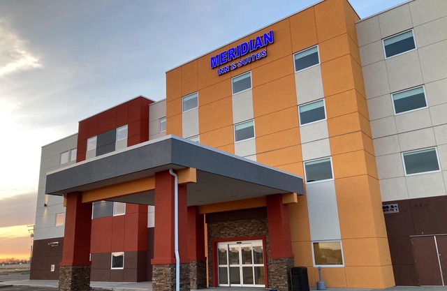 Meridian Inn & Suites Regina Airport