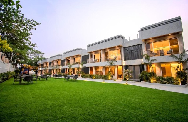 Meritas Aura Resort
