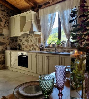 Mesavlia Traditional Stone House