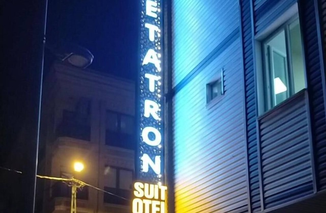 Metatron Suit Hotel