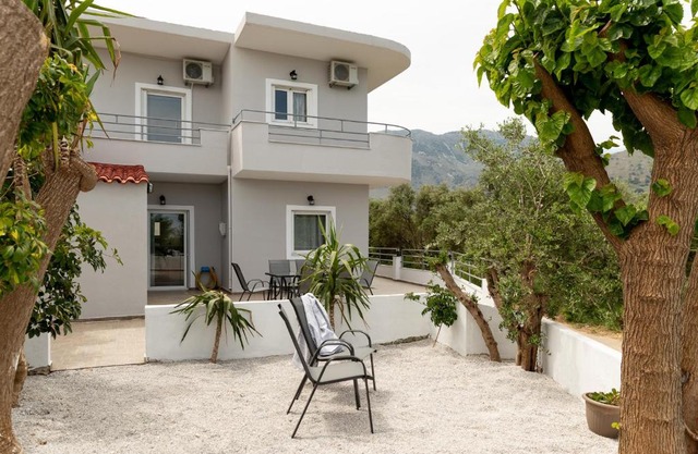 Metochi Family Villa