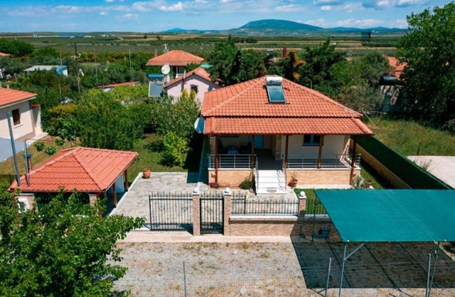 Metohi's Cottage