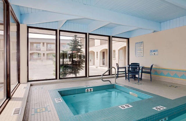 Metro Inn Calgary Northwest