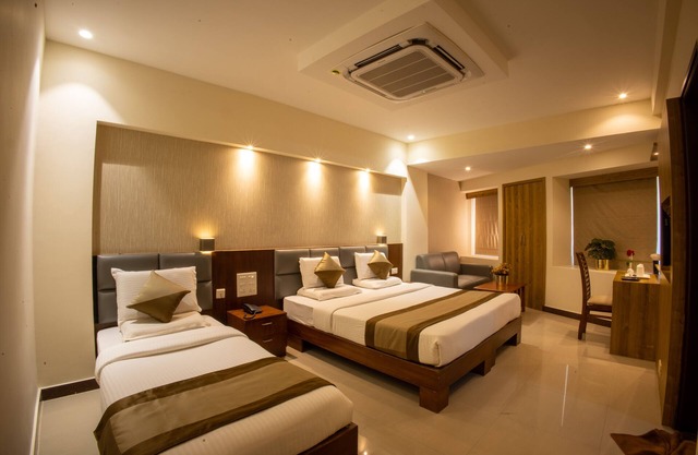 Metro Plaza Hotel