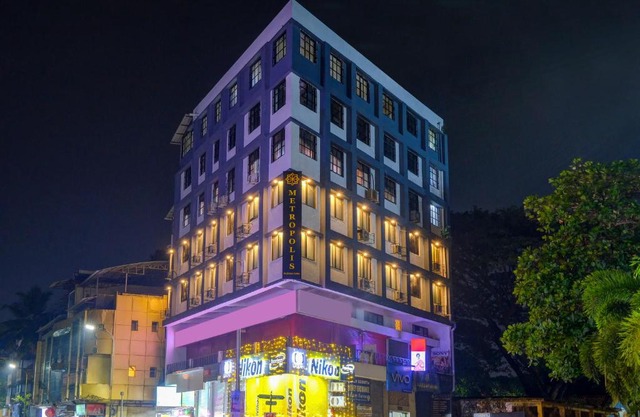 Metropolis Business Hotel
